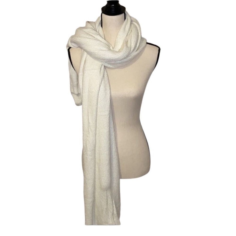 Aqua Bloomingdales Super-Cozy Wrap